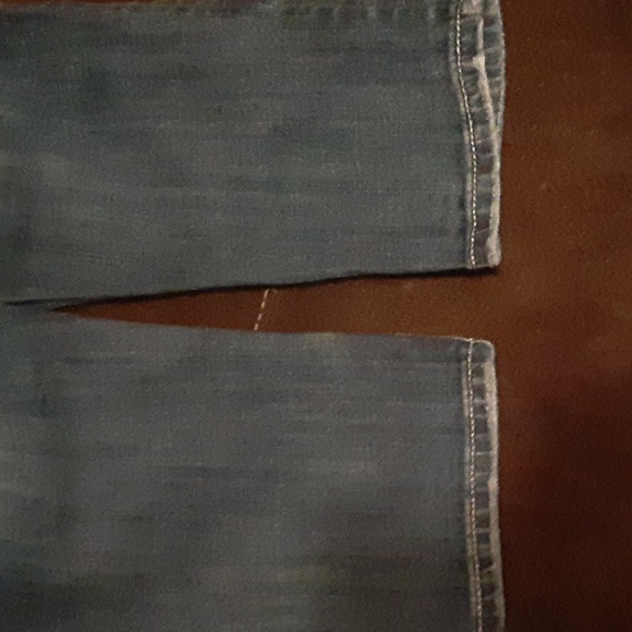 Miss Me Capris - Picture 6 of 8